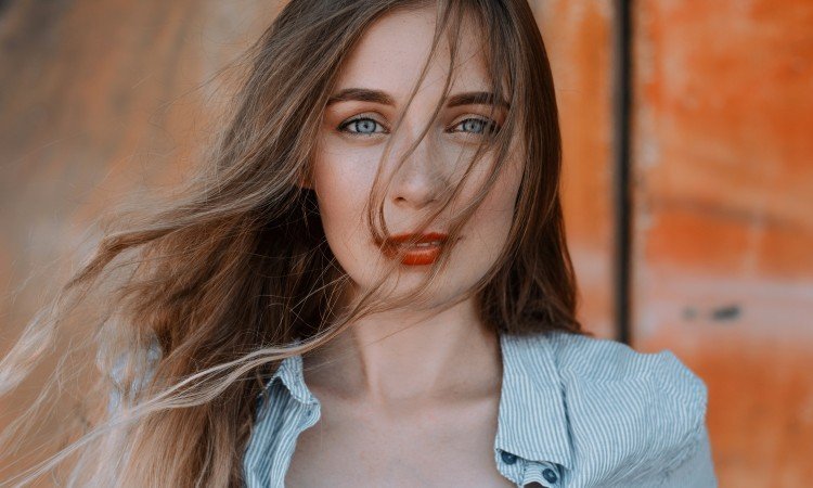 4 proste sposoby na utrzymanie prawidłowego nawilżenia skóry - apteka internetowa Melissa