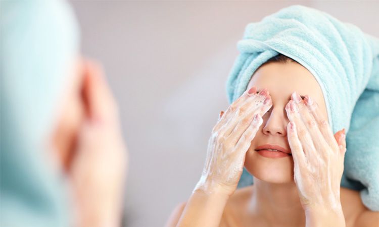  5 kroków do idealnego oczyszczania skóry twarzy - Apteka internetowa Melissa 