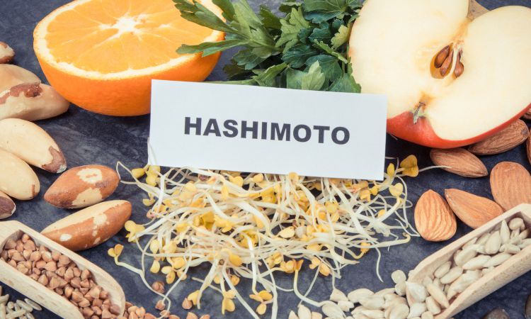 Odpowiednia dieta przy Hashimoto może pomóc w złagodzeniu przebiegu choroby