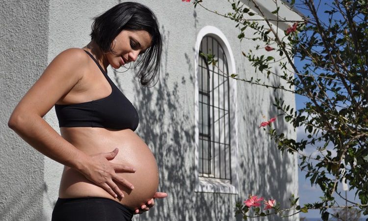 Jak przetrwać ciążę w letnie upały? - Apteka Internetowa Melissa  