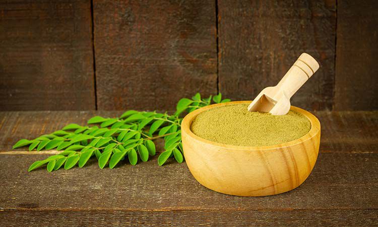 Moringa zastosowanie w kuchni, medycynie, kosmetyce. Jaki potencjał w sobie kryje?