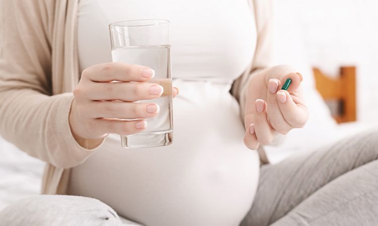 Dieta dla ciężarnej a suplementacja w ciąży – zalecenia PTGiP