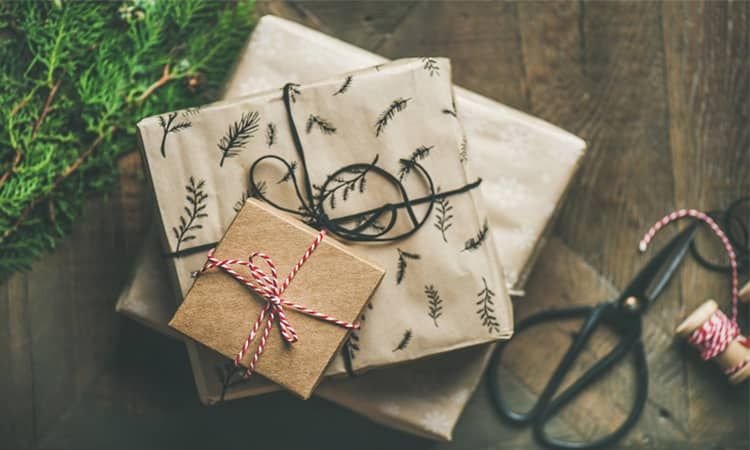  Pomysły na świąteczne prezenty dla bliskich - Apteka internetowa Melissa 