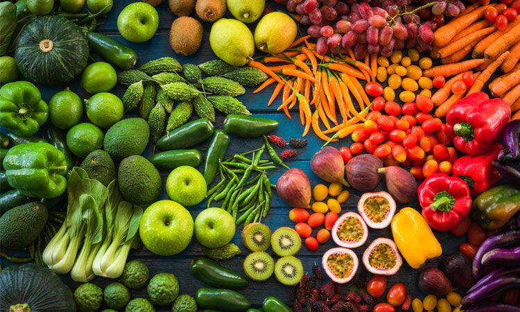  Letnie owoce i warzywa – włącz je do swojej diety! 