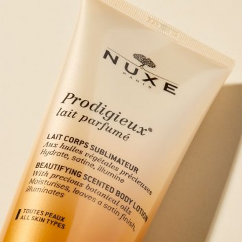 Nuxe Prodigieux Perfumowane mleczko do ciała, 200 ml, cena, właściwości opinie  - obrazek 2 - Apteka internetowa Melissa