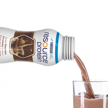 Resource Protein, płyn o smaku czekoladowym, 4x200 ml - obrazek 3