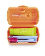 Curaprox Travel Set Zestaw podróżny do czyszczenia jamy ustnej Szczoteczka składana 5460 + Pasta BeYou o smaku jabłko - aloes, 10 ml + Szczoteczki międzyzębowe, 2 szt.